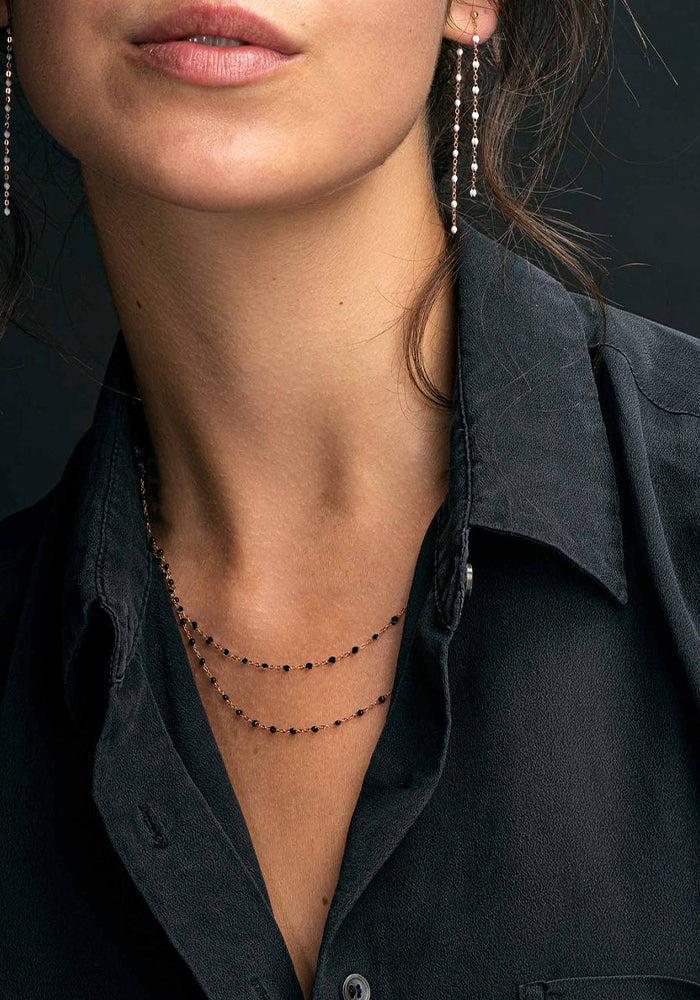 Collier Classique Gigi Or Blanc Et Résines Noir 42 cm