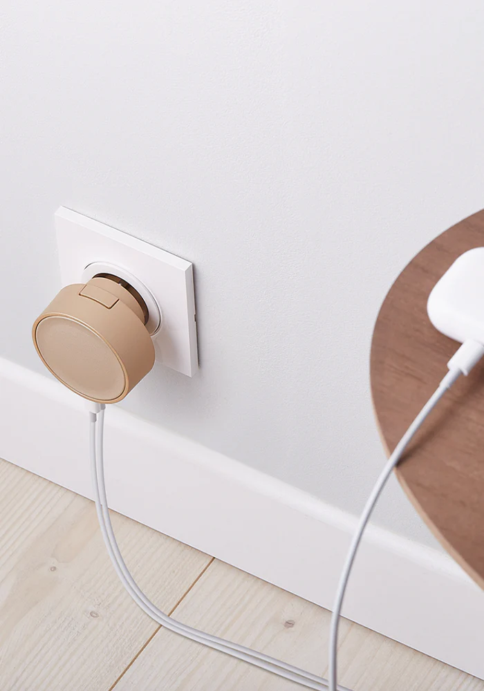 Prise Poweron Gold